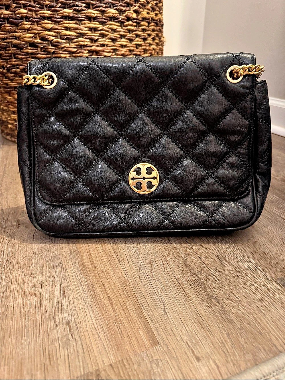 Tory Burch Fleming Convertible Shoulder Bag in Black
